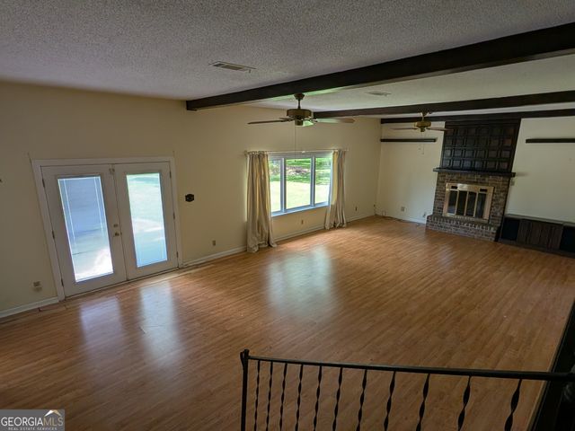 642 Island Drive, Midway, GA 31320