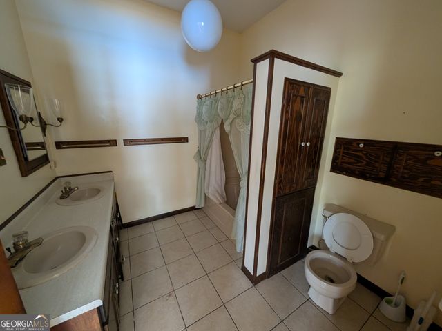 642 Island Drive, Midway, GA 31320