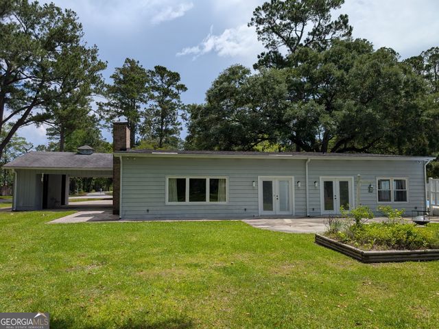 642 Island Drive, Midway, GA 31320