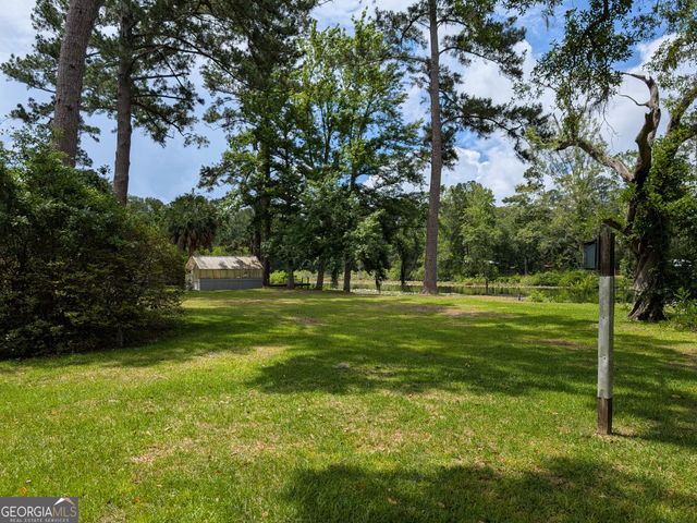 642 Island Drive, Midway, GA 31320