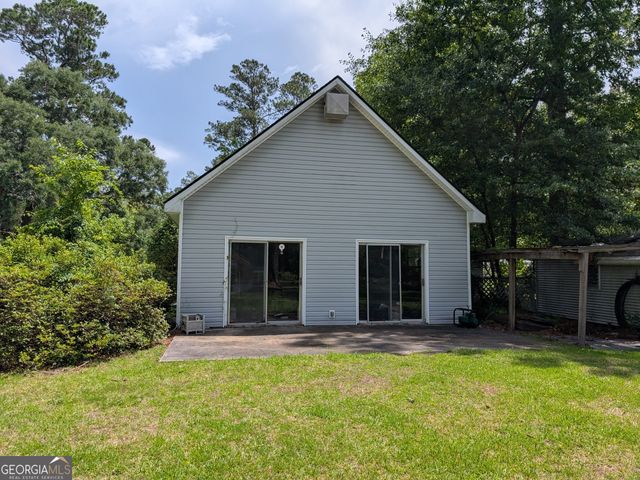 642 Island Drive, Midway, GA 31320
