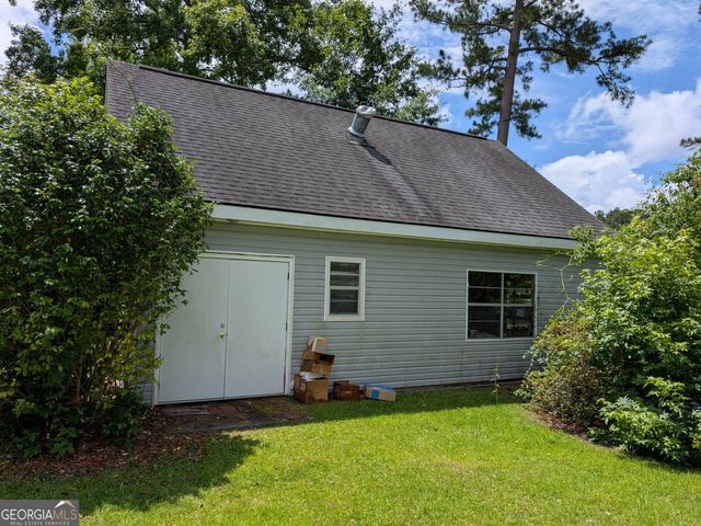 642 Island Drive, Midway, GA 31320