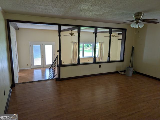 642 Island Drive, Midway, GA 31320