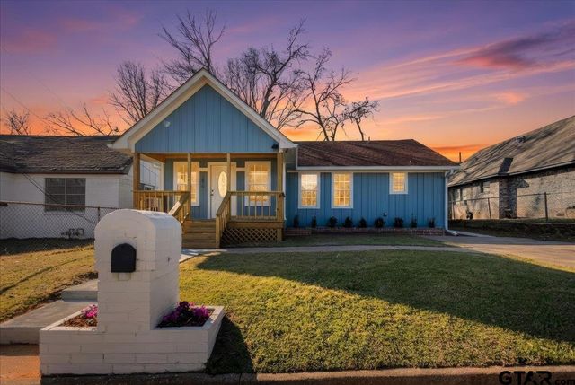 1010 N Grand, Tyler, TX 75702