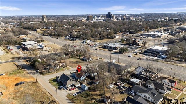 1010 N Grand, Tyler, TX 75702