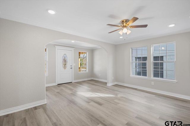 1010 N Grand, Tyler, TX 75702