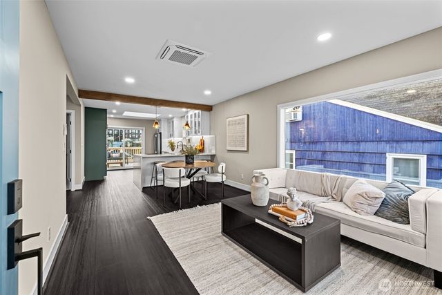 4725 37th Avenue SW, Seattle, WA 98126