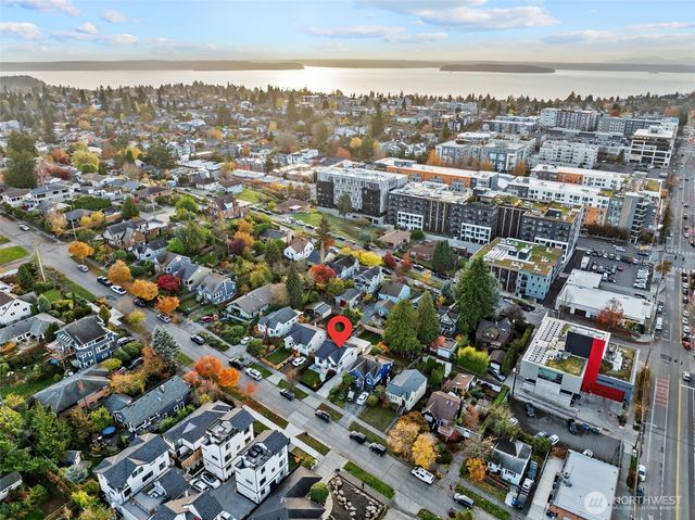 4725 37th Avenue SW, Seattle, WA 98126