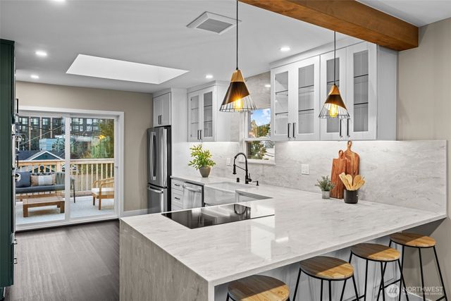 4725 37th Avenue SW, Seattle, WA 98126