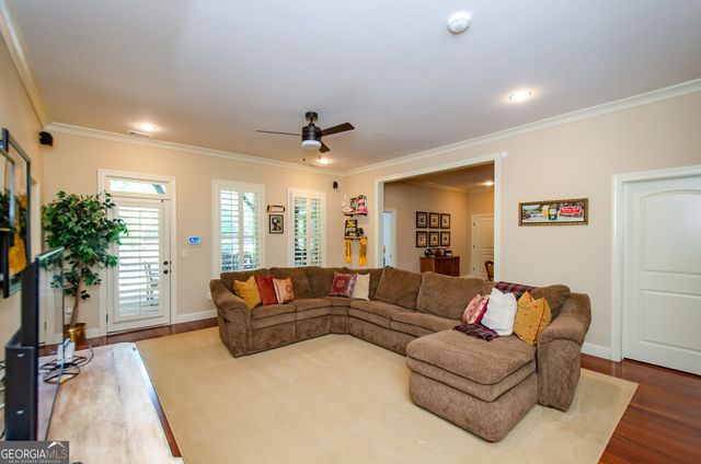 1667 Fernstone Drive NW, Acworth, GA 30101