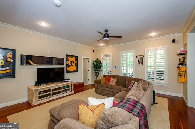 1667 Fernstone Drive NW, Acworth, GA 30101