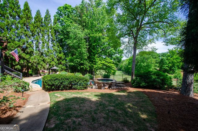 1667 Fernstone Drive NW, Acworth, GA 30101