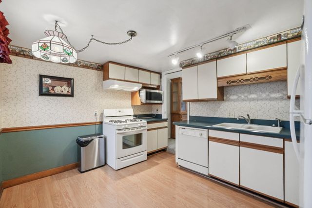 322 S Harris Road, Ypsilanti Twp, MI 48198