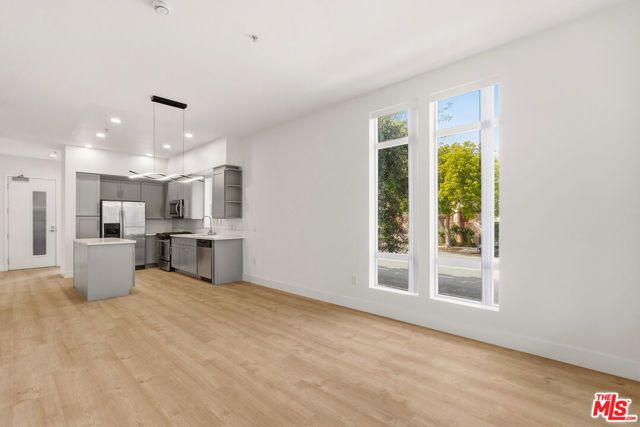12920 Runway Road 120, Los Angeles, CA 90094