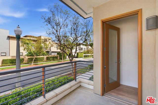 12920 Runway Road 120, Los Angeles, CA 90094
