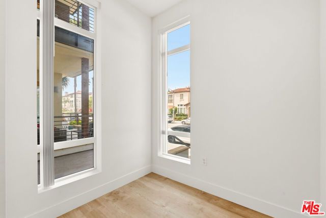 12920 Runway Road 120, Los Angeles, CA 90094