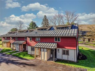 10 Alpine 10, Ellicottville, NY 14731