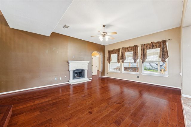 12310 Signal Hill Court, Pearland, TX 77584