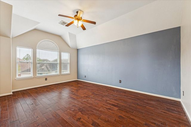 12310 Signal Hill Court, Pearland, TX 77584