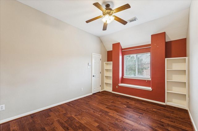 12310 Signal Hill Court, Pearland, TX 77584