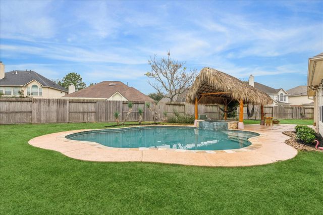 12310 Signal Hill Court, Pearland, TX 77584