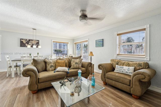 3862 NE 171st Street E E, North Miami Beach, FL 33160