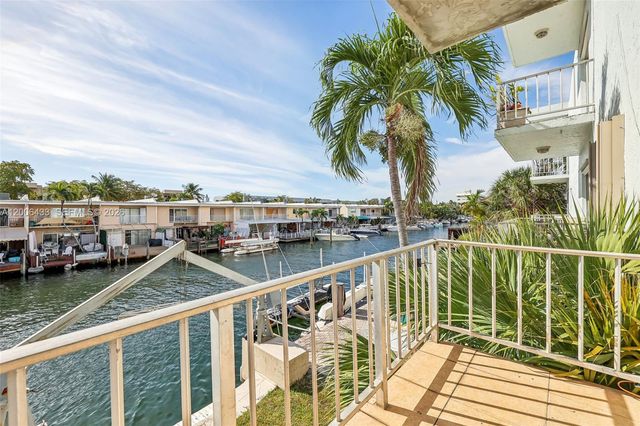 3862 NE 171st Street E E, North Miami Beach, FL 33160