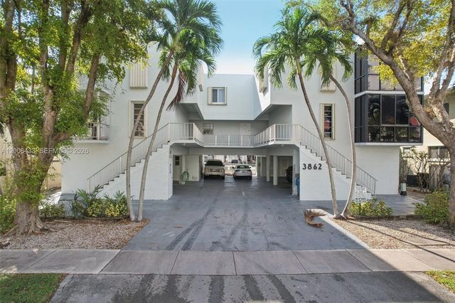 3862 NE 171st Street E E, North Miami Beach, FL 33160