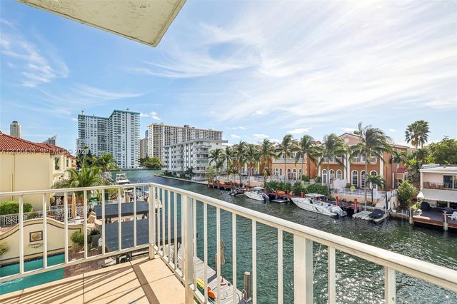 3862 NE 171st Street E E, North Miami Beach, FL 33160