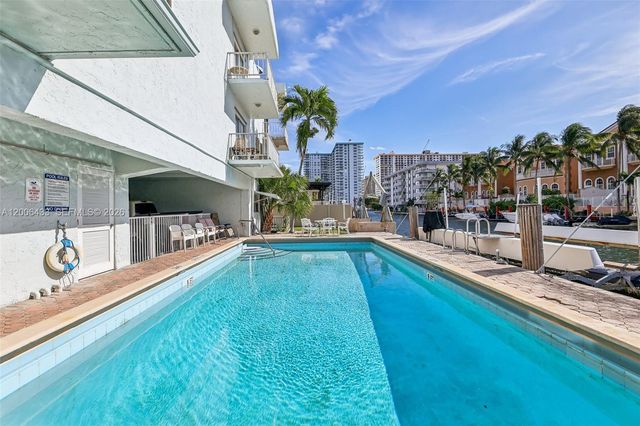 3862 NE 171st Street E E, North Miami Beach, FL 33160