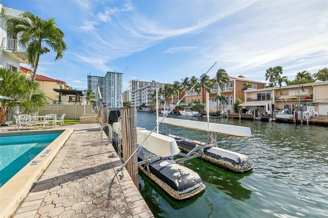3862 NE 171st Street E E, North Miami Beach, FL 33160