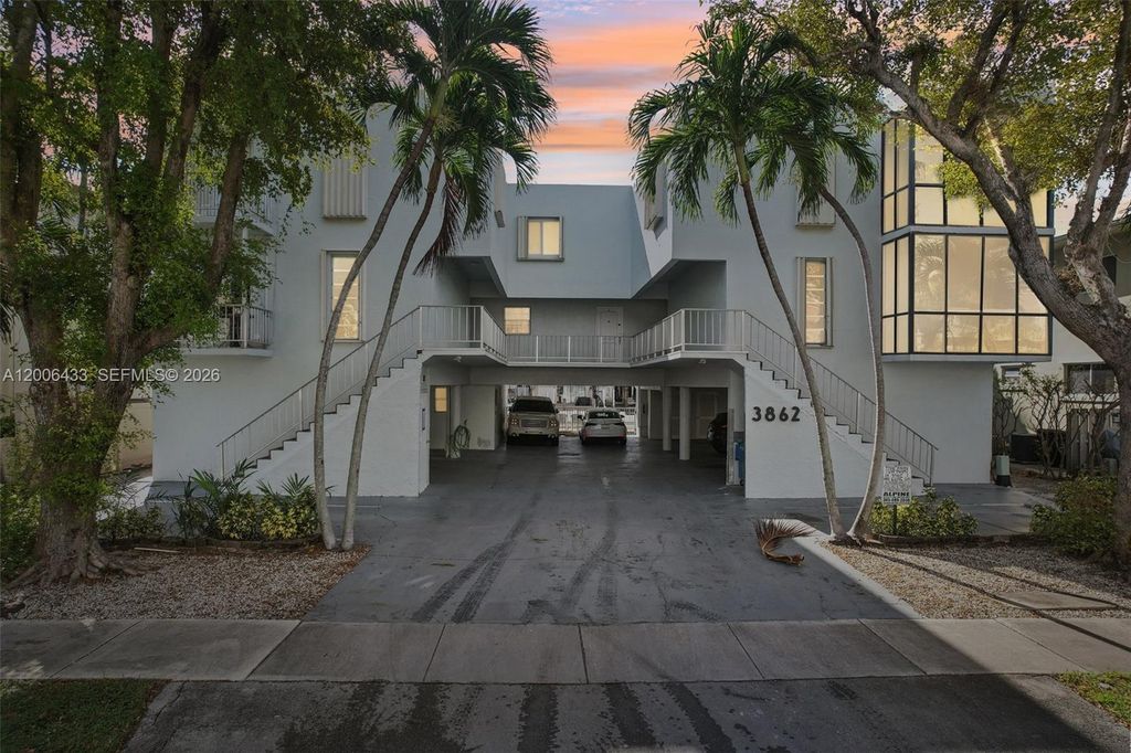 3862 NE 171st Street E E, North Miami Beach, FL 33160