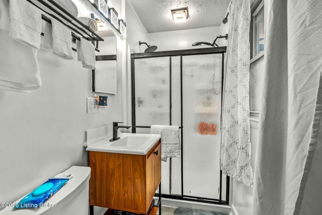 6108 Richiewayne Dr, Louisville, KY 40219