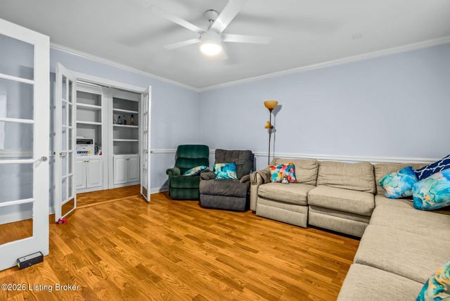 6108 Richiewayne Dr, Louisville, KY 40219