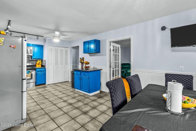 6108 Richiewayne Dr, Louisville, KY 40219