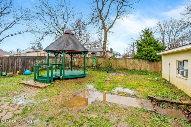 6108 Richiewayne Dr, Louisville, KY 40219