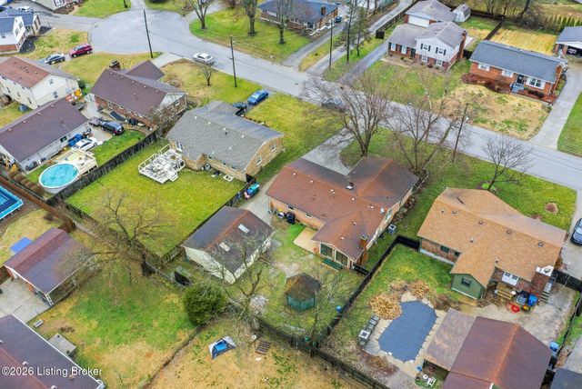 6108 Richiewayne Dr, Louisville, KY 40219