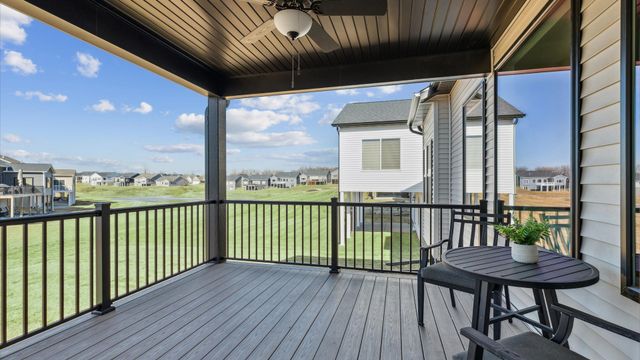 6214 College Avenue, Davenport, IA 52807