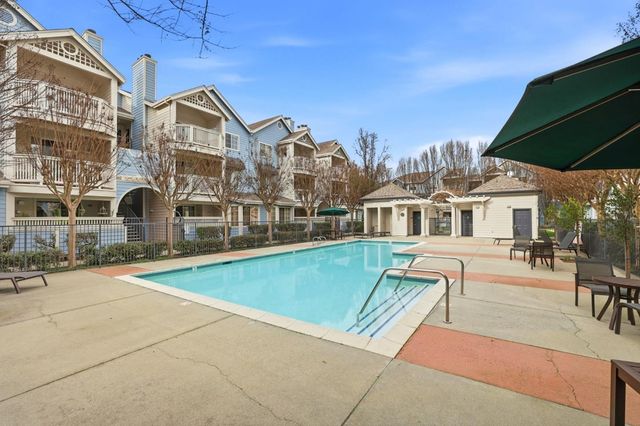 610 Arcadia Terrace 202, Sunnyvale, CA 94085