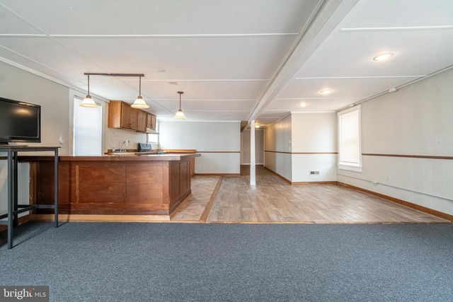 5 W MAPLE ST, East Prospect, PA 17317