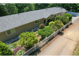 94504 SMOKEY Ln, Coquille, OR 97423