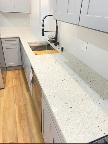 1305 E 69th Street 2, Chicago, IL 60637