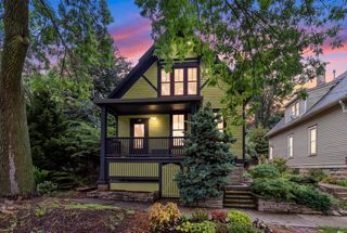 134 E Vine STREET, Milwaukee, WI 53212