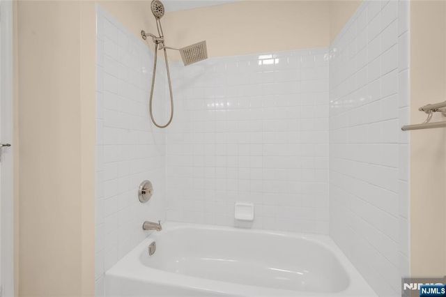 4 Woodmont Drive, Randolph Township, NJ 07869