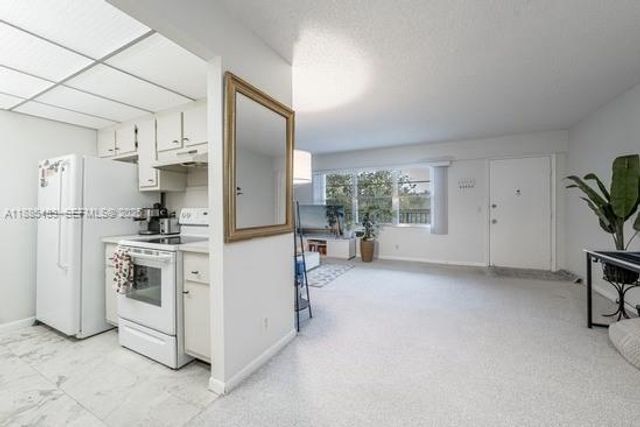 13255 SW 7th Court 403D, Pembroke Pines, FL 33027