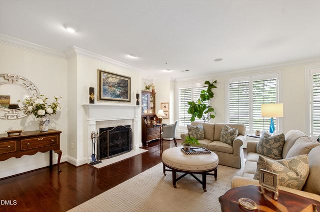 2801 Glenwood Gardens Lane 203, Raleigh, NC 27608
