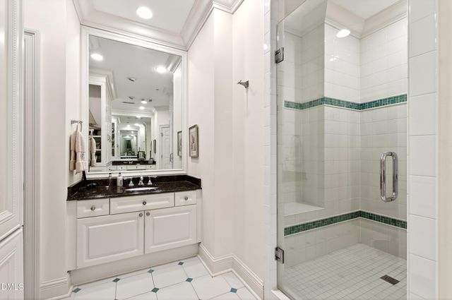 2801 Glenwood Gardens Lane 203, Raleigh, NC 27608