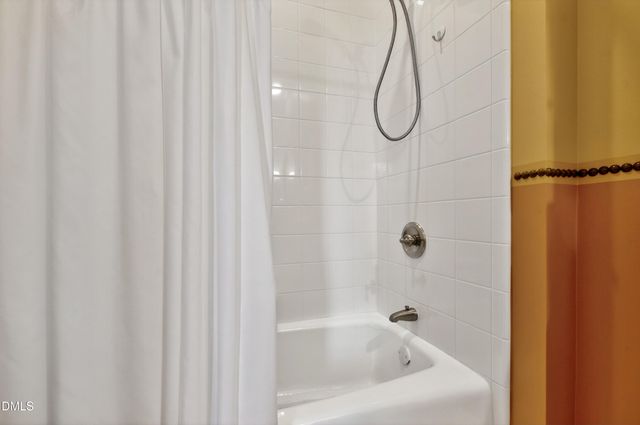 2801 Glenwood Gardens Lane 203, Raleigh, NC 27608