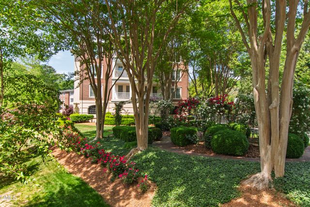 2801 Glenwood Gardens Lane 203, Raleigh, NC 27608