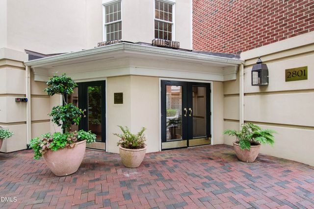 2801 Glenwood Gardens Lane 203, Raleigh, NC 27608
